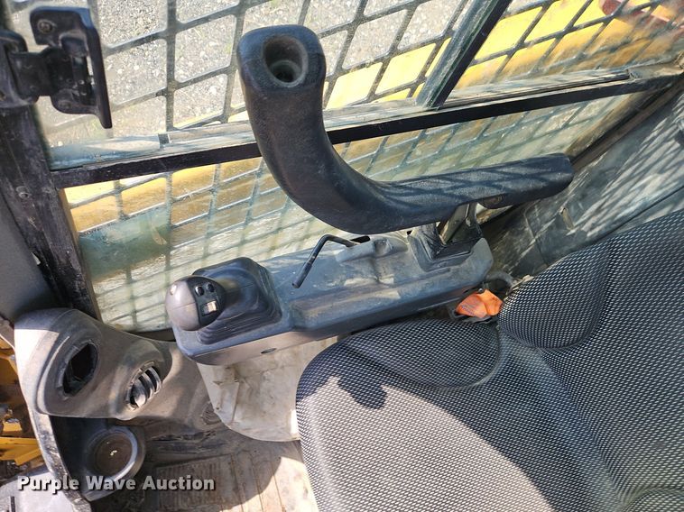 image for item EI8255 2020 Caterpillar  259D3 tracked skid steer loader