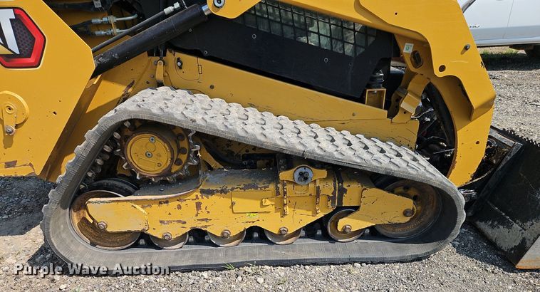 image for item EI8255 2020 Caterpillar  259D3 tracked skid steer loader
