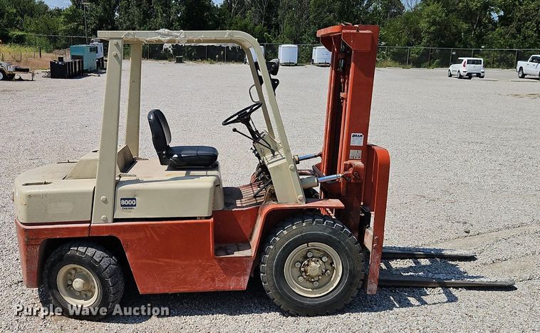 image for item EI8268 Datsun YF03A35TV forklift