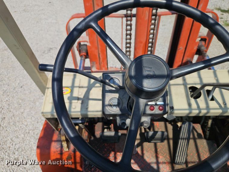 image for item EI8268 Datsun YF03A35TV forklift