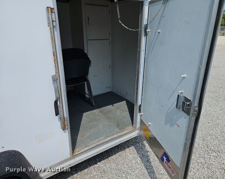 image for item EI8270 1993 Pace American F610SA enclosed cargo trailer
