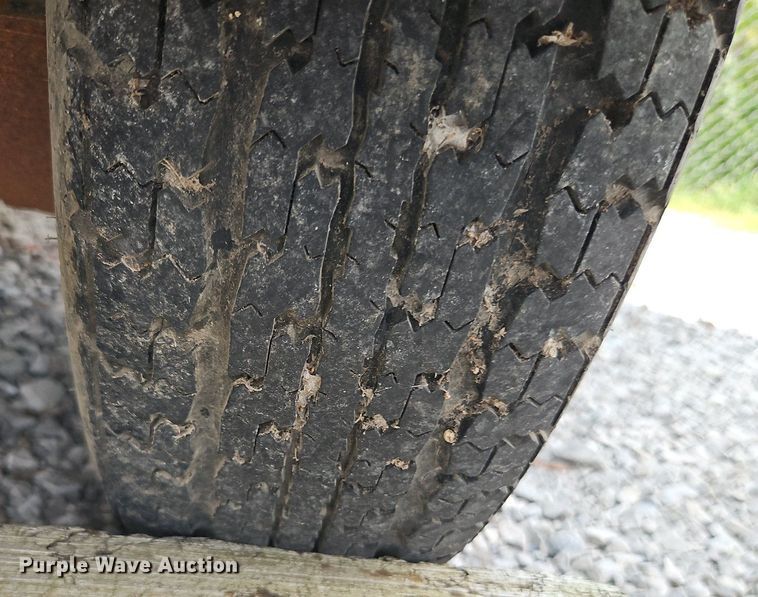 image for item EI8270 1993 Pace American F610SA enclosed cargo trailer