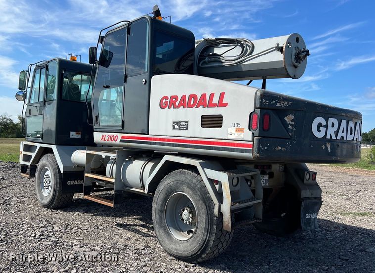 image for item EJ2933 Gradall XL3100 wheeled excavator