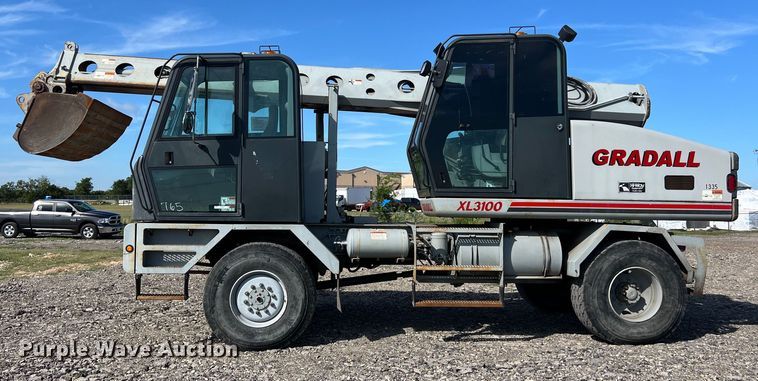 image for item EJ2933 Gradall XL3100 wheeled excavator