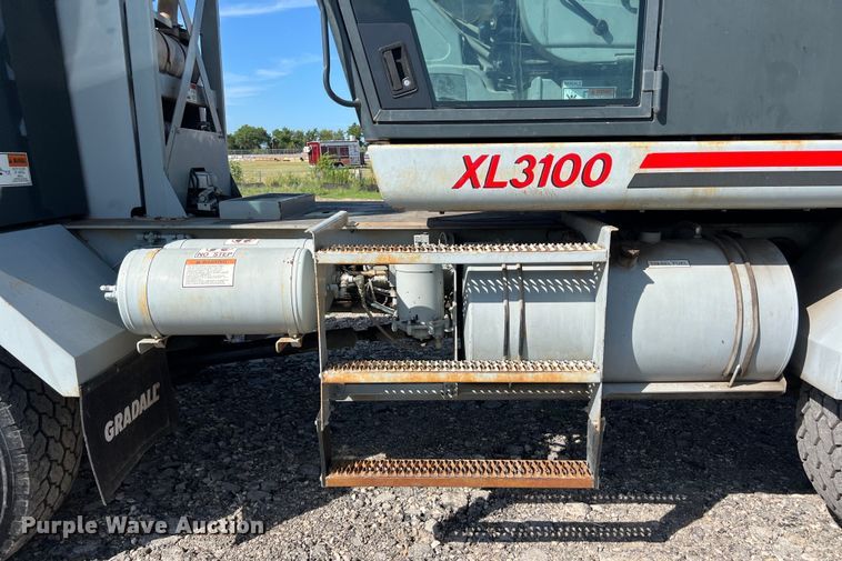 image for item EJ2933 Gradall XL3100 wheeled excavator