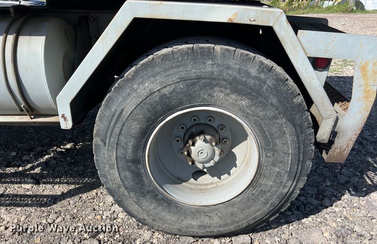 image for item EJ2933 Gradall XL3100 wheeled excavator