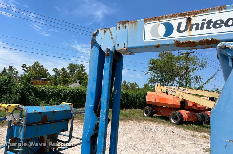 image for item EJ2938 2013 Genie Z-60/34 boom lift