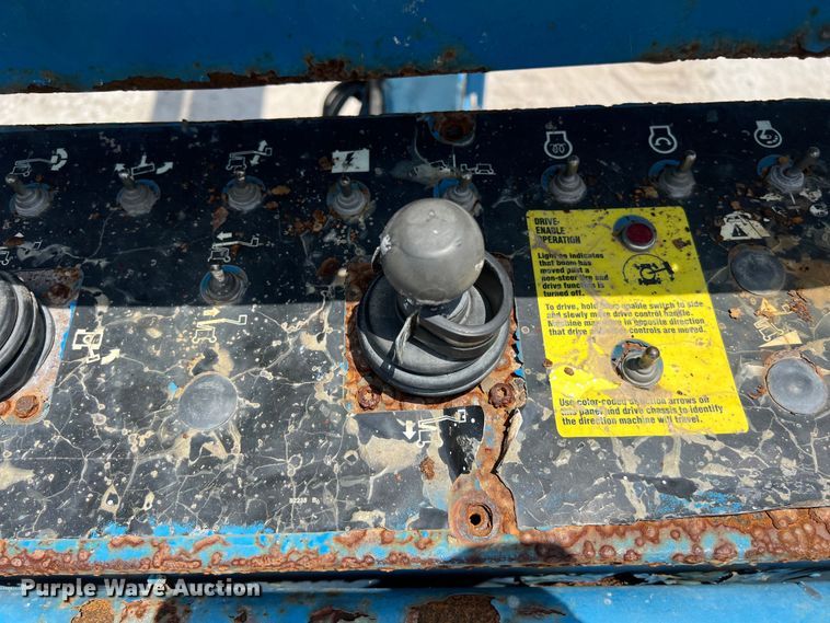 image for item EJ2938 2013 Genie Z-60/34 boom lift