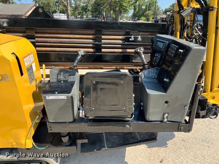 image for item EJ2942 2015 Vermeer D20X22III directional boring unit