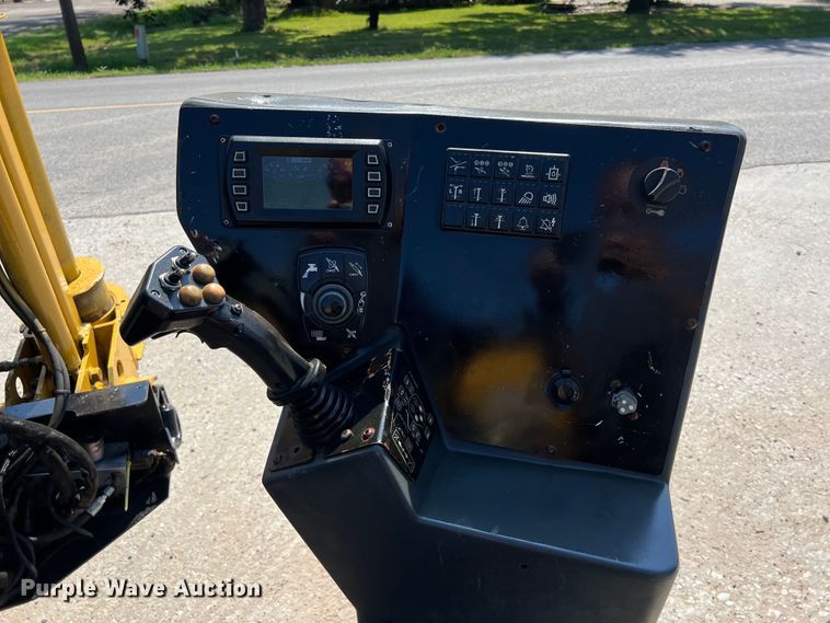 image for item EJ2942 2015 Vermeer D20X22III directional boring unit