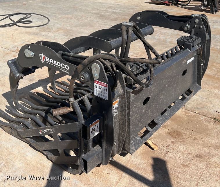 image for item EJ2959 Paladin skid steer rock grapple bucket