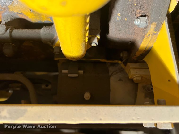 image for item EJ2969 Caterpillar D2 crawler tractor