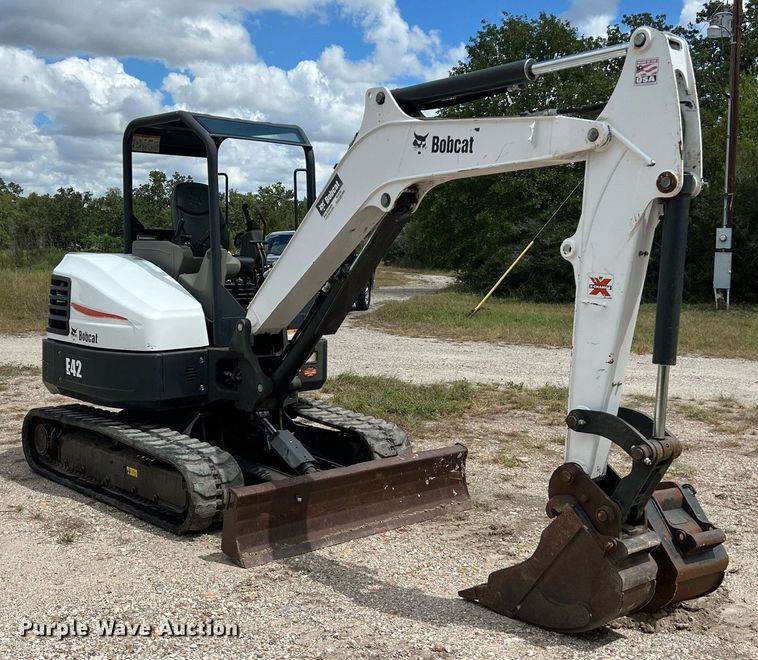 image for item EJ2974 2016 Bobcat E42 mini excavator