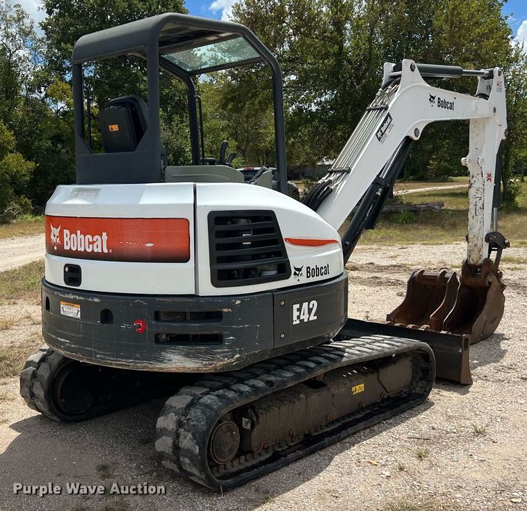 image for item EJ2974 2016 Bobcat E42 mini excavator