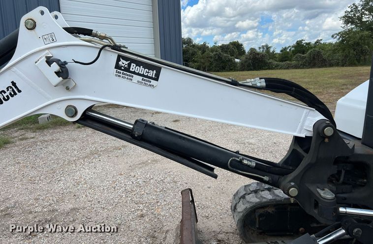 image for item EJ2974 2016 Bobcat E42 mini excavator