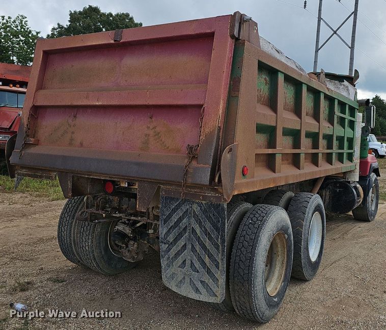 image for item EJ5795 1998 Mack RD690S dump truck