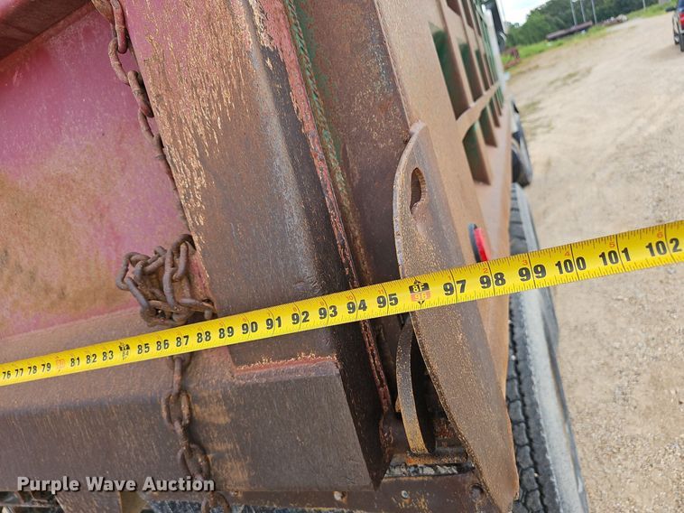 image for item EJ5795 1998 Mack RD690S dump truck