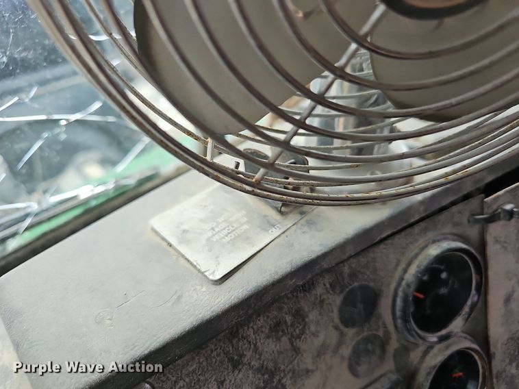 image for item EJ5795 1998 Mack RD690S dump truck