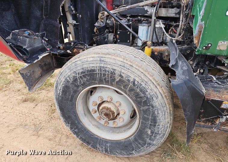 image for item EJ5795 1998 Mack RD690S dump truck