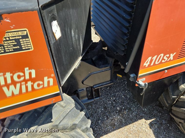image for item EJ7152 2007 Ditch Witch 410SX trencher