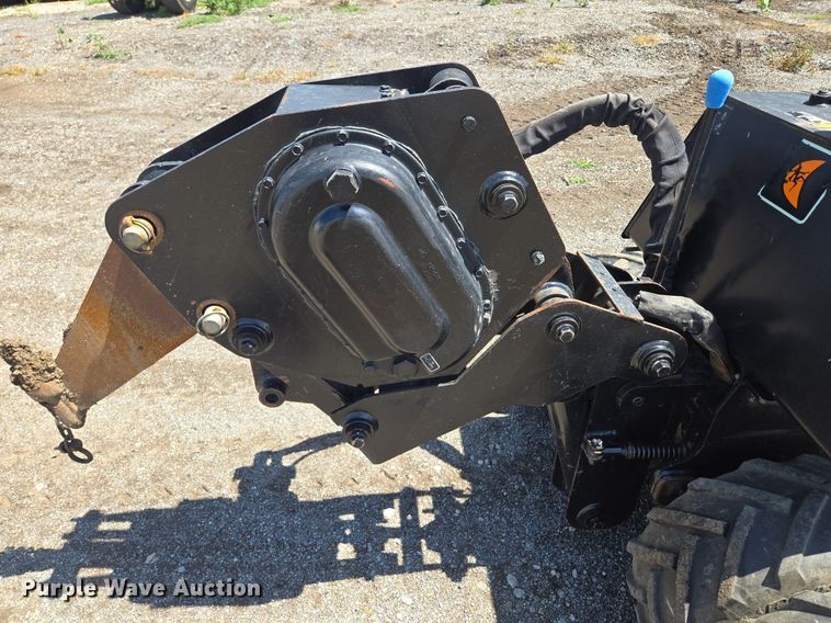 image for item EJ7152 2007 Ditch Witch 410SX trencher