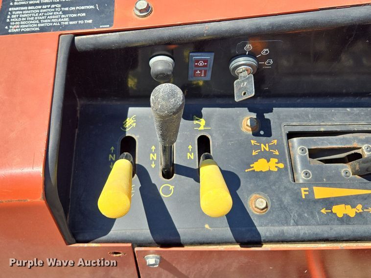 image for item EJ7152 2007 Ditch Witch 410SX trencher