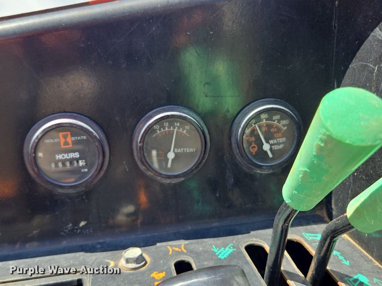 image for item EJ7152 2007 Ditch Witch 410SX trencher