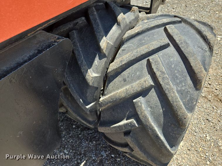 image for item EJ7152 2007 Ditch Witch 410SX trencher