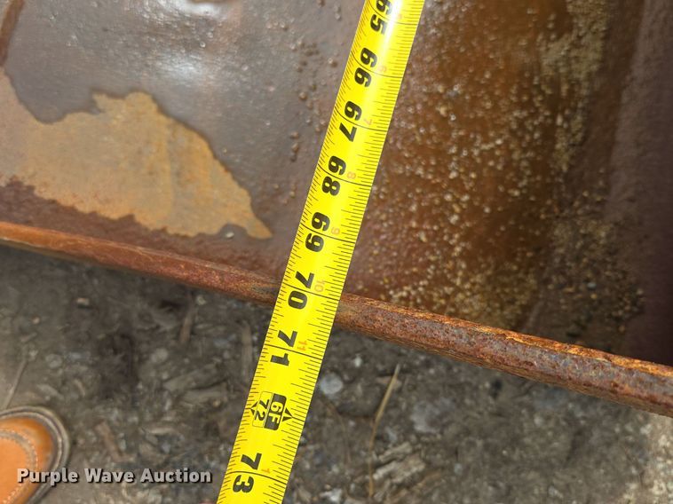 image for item EJ7172 2017 John Deere 324E skid steer loader