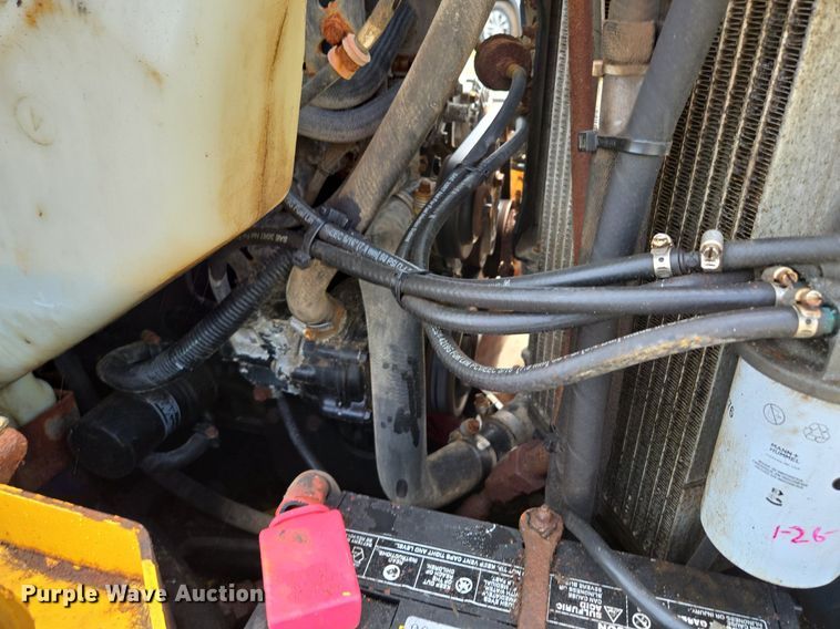 image for item EJ7172 2017 John Deere 324E skid steer loader