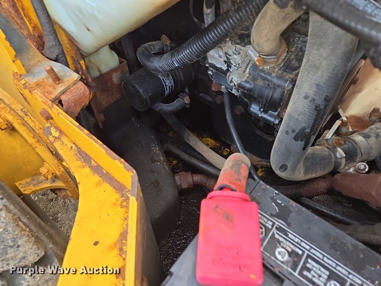 image for item EJ7172 2017 John Deere 324E skid steer loader