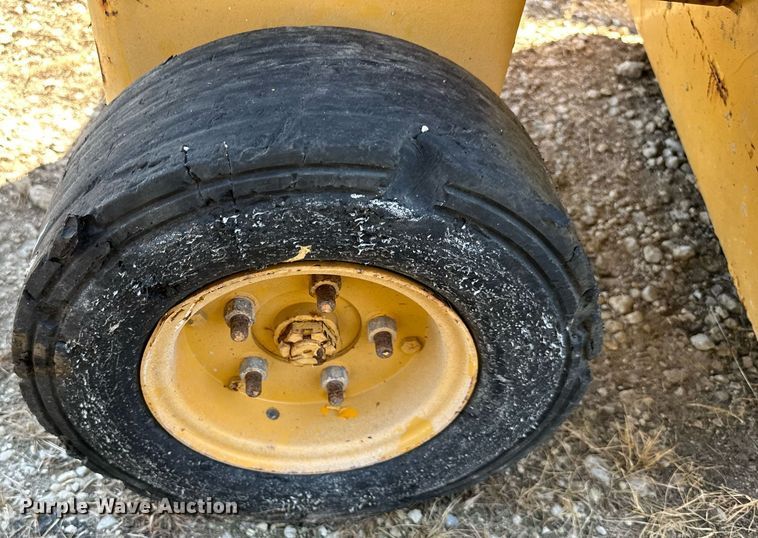 image for item EJ7210 1993 Grove SM3146E scissor lift