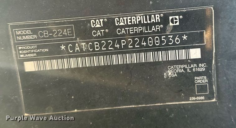 image for item EJ7212 2004 Caterpillar CB-224E double drum vibratory roller
