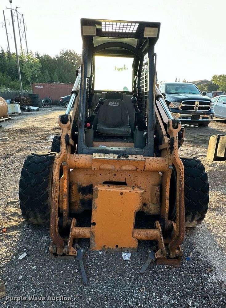 image for item EJ7213 2006 Case 450 skid steer loader
