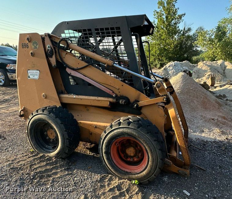 image for item EJ7213 2006 Case 450 skid steer loader