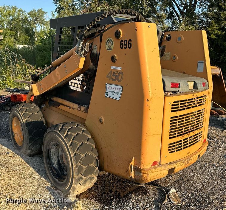image for item EJ7213 2006 Case 450 skid steer loader