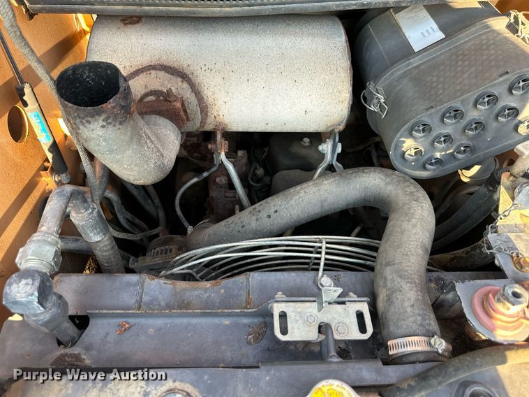 image for item EJ7213 2006 Case 450 skid steer loader