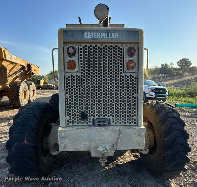 image for item EJ7214 1990 Caterpillar 12G rigid frame motor grader