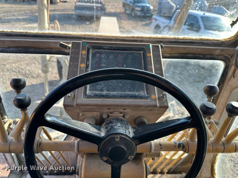 image for item EJ7214 1990 Caterpillar 12G rigid frame motor grader
