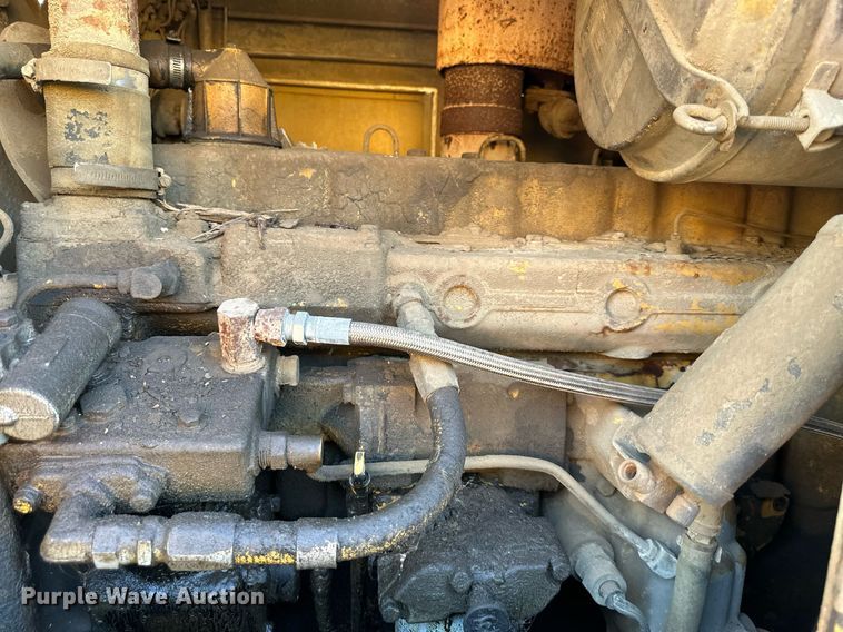 image for item EJ7214 1990 Caterpillar 12G rigid frame motor grader