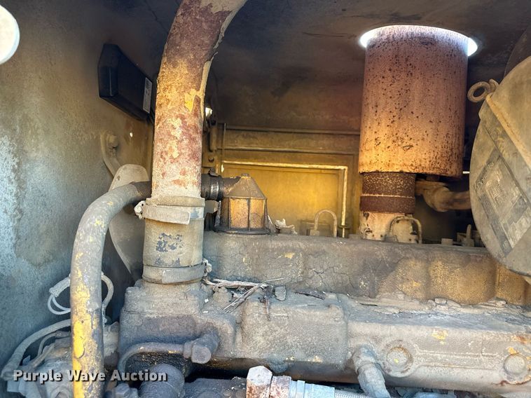 image for item EJ7214 1990 Caterpillar 12G rigid frame motor grader