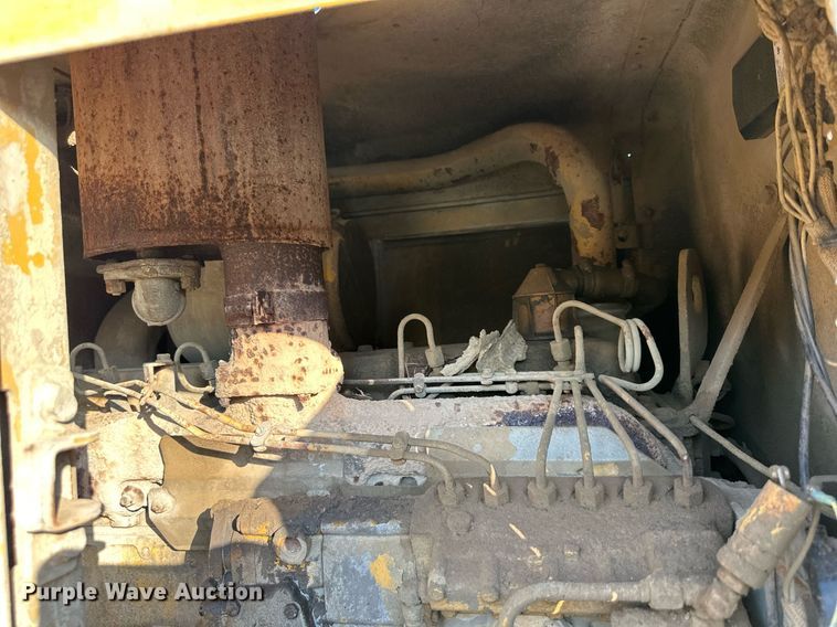 image for item EJ7214 1990 Caterpillar 12G rigid frame motor grader