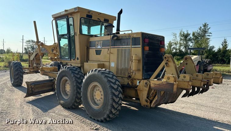 image for item EJ7215 1995 Caterpillar 12H motor grader