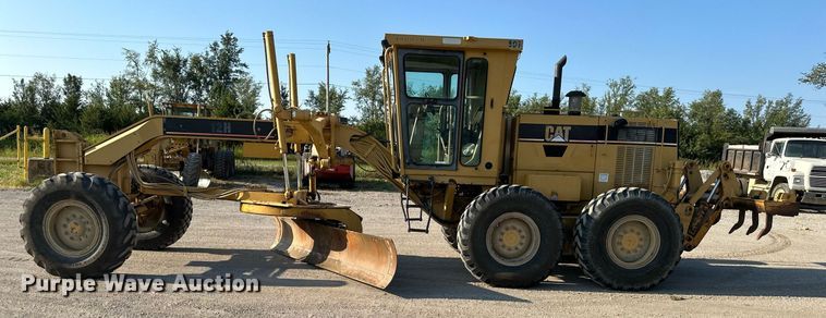 image for item EJ7215 1995 Caterpillar 12H motor grader
