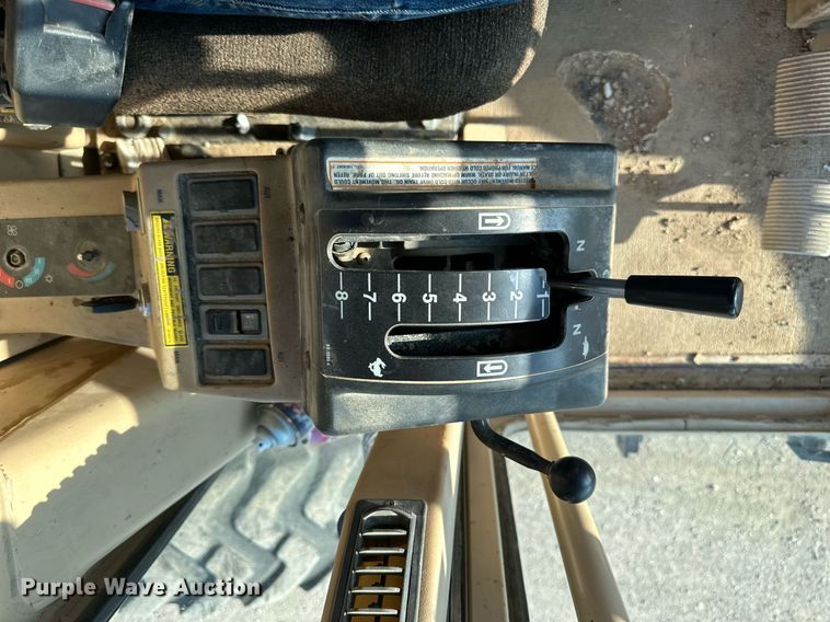 image for item EJ7215 1995 Caterpillar 12H motor grader