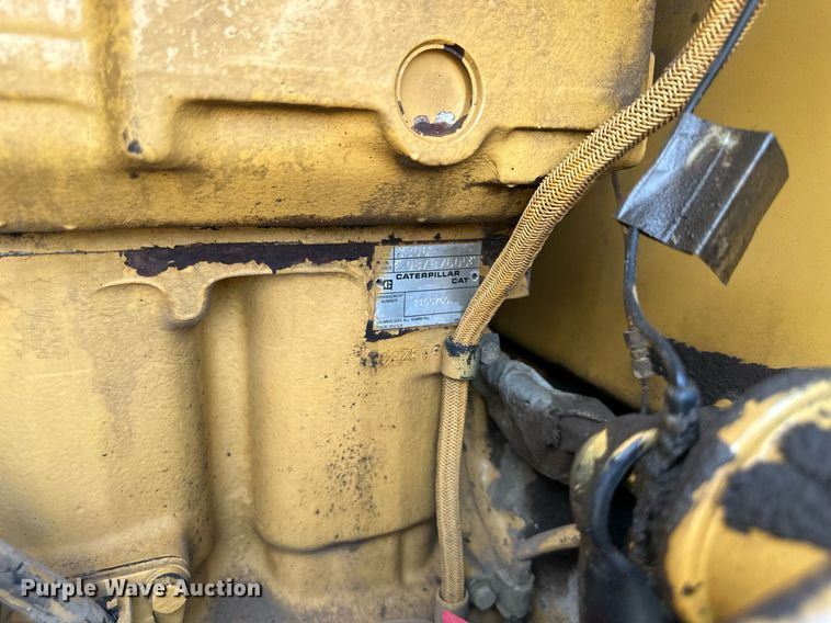 image for item EJ7215 1995 Caterpillar 12H motor grader