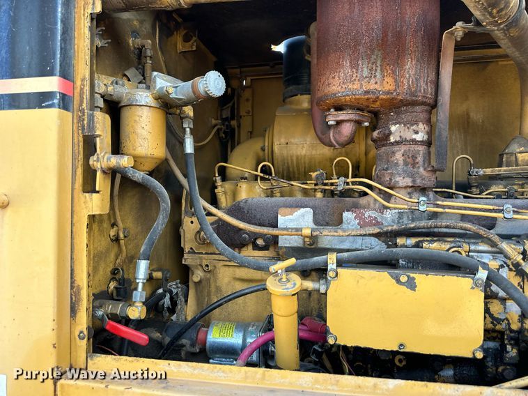 image for item EJ7215 1995 Caterpillar 12H motor grader