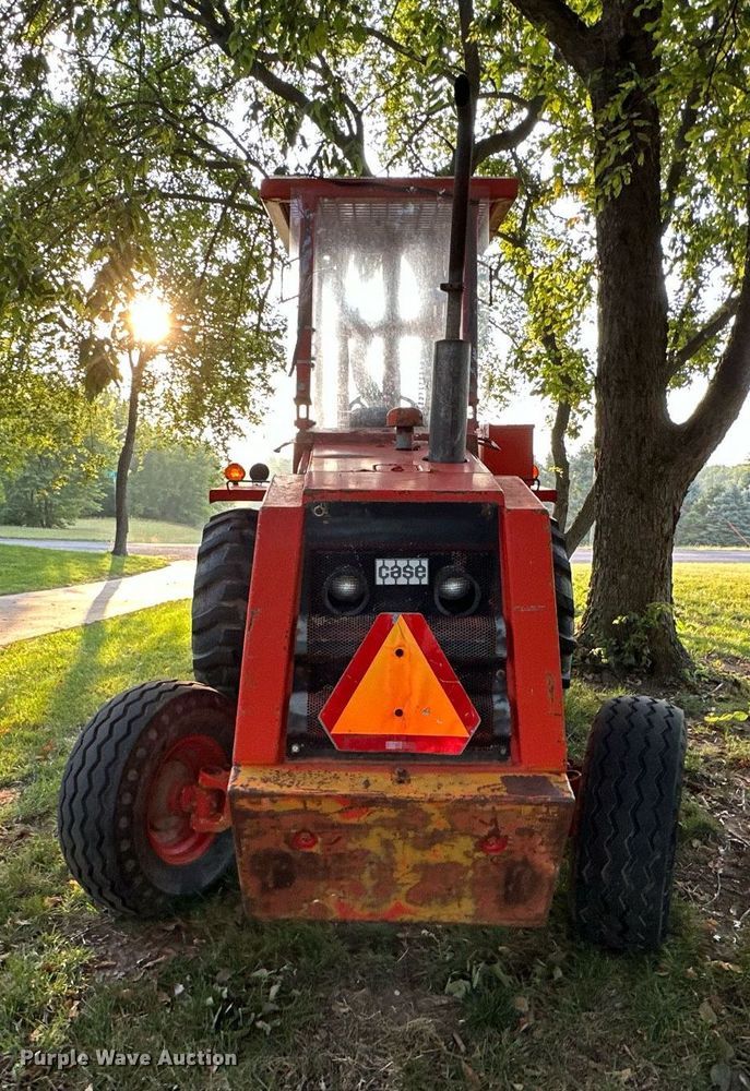 image for item EJ7217 1982 Case  586D forklift