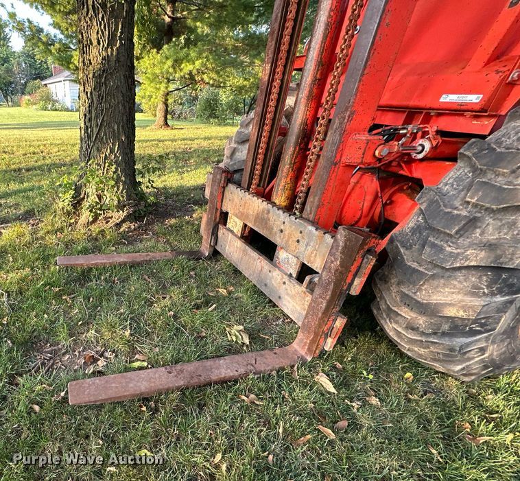 image for item EJ7217 1982 Case  586D forklift