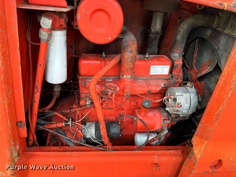 image for item EJ7217 1982 Case  586D forklift